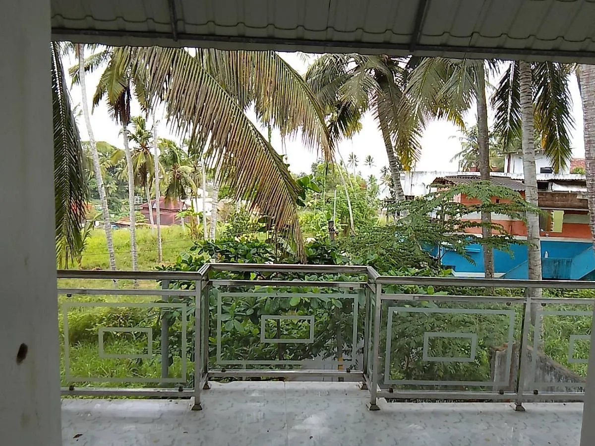טריואנדרום Somatheertham Resort